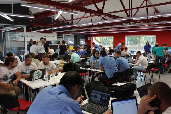 11 teams participated at the first AgriTechHack in Bulgaria (Image: FarmHackNL)